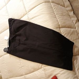 Counterparts Black Capri